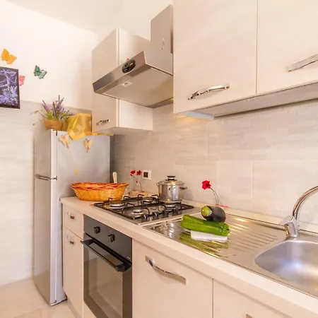 Apartment Casa Lory 3 Cozy And Near The Sea - Happy *